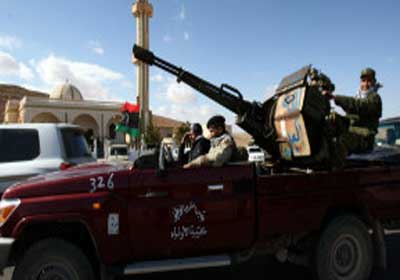 مصدر حقوقي: قوات درع ليبيا التي تتشكل في غالبيتها من مقاتلي مدينة مصراتة هي من يتولى حصار المدينة".